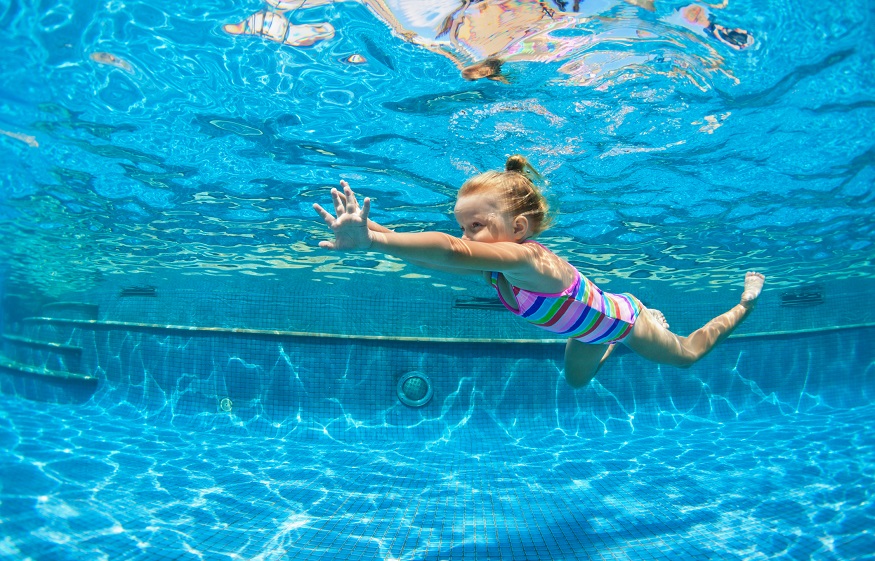 Safety Tips for Recreational Swimmers in Pools and Water Environments