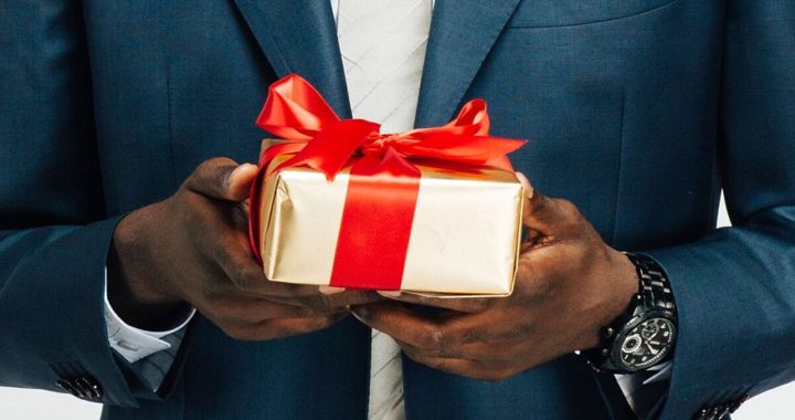 5 Unique Birthday Gifts for Your Partner in 2020